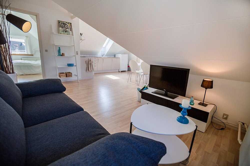 Apartment photo 1