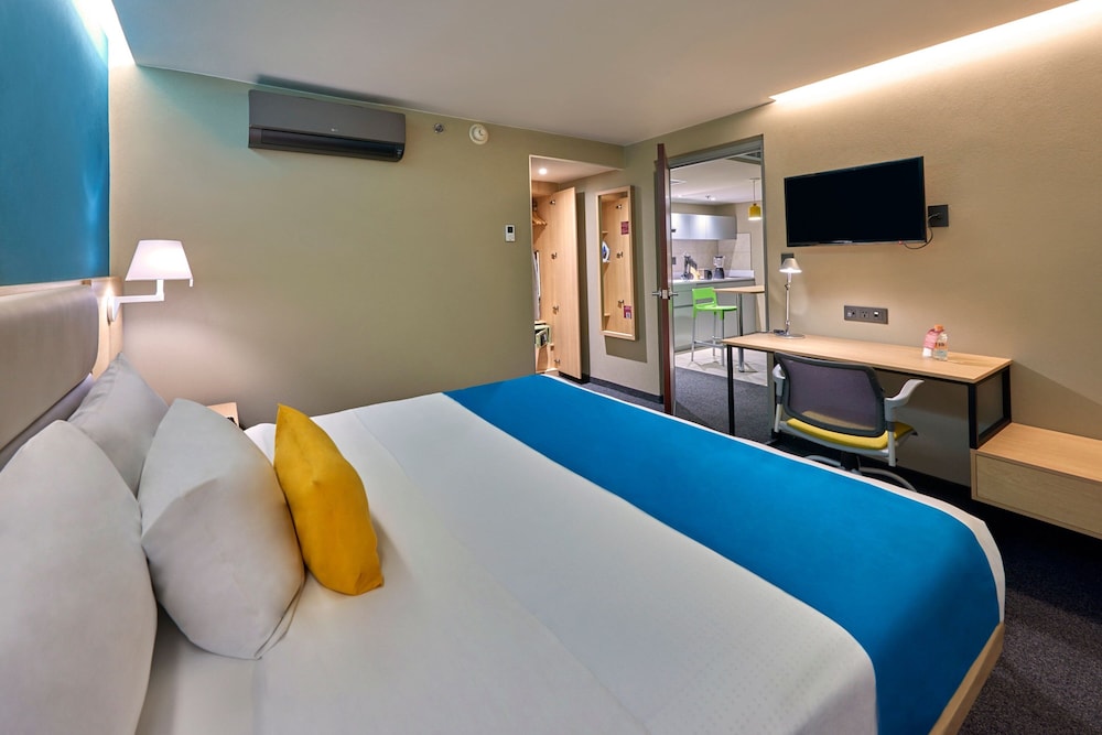 Suite, 2 Bedrooms, Non Smoking photo 3