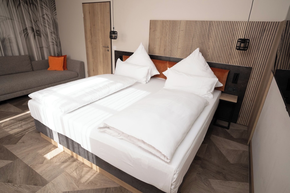 Family Double Room - Photo 7