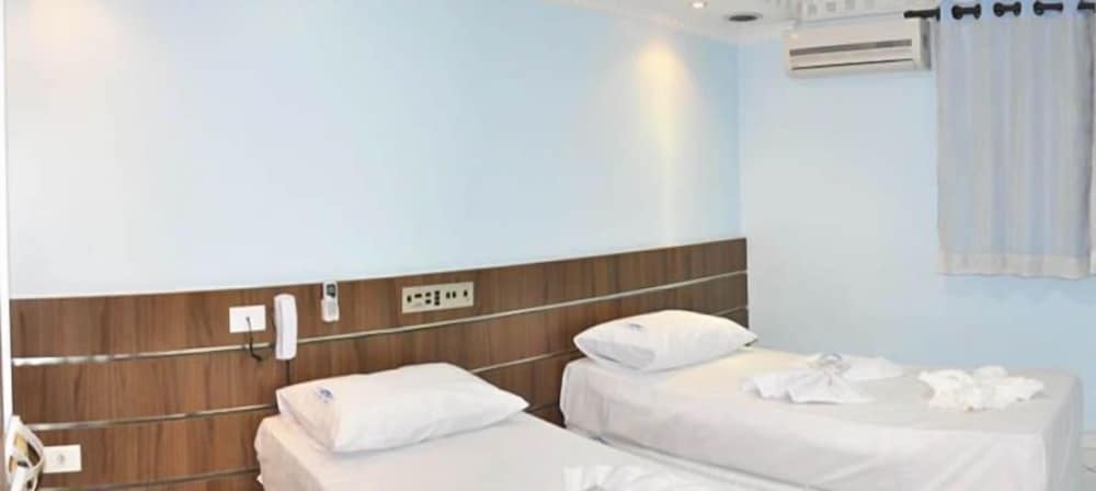 Twin Room, 2 Twin Beds photo 2