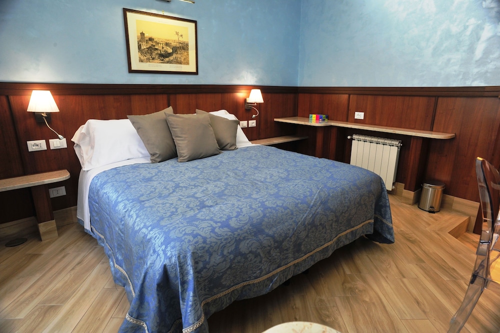 Double Room photo 3