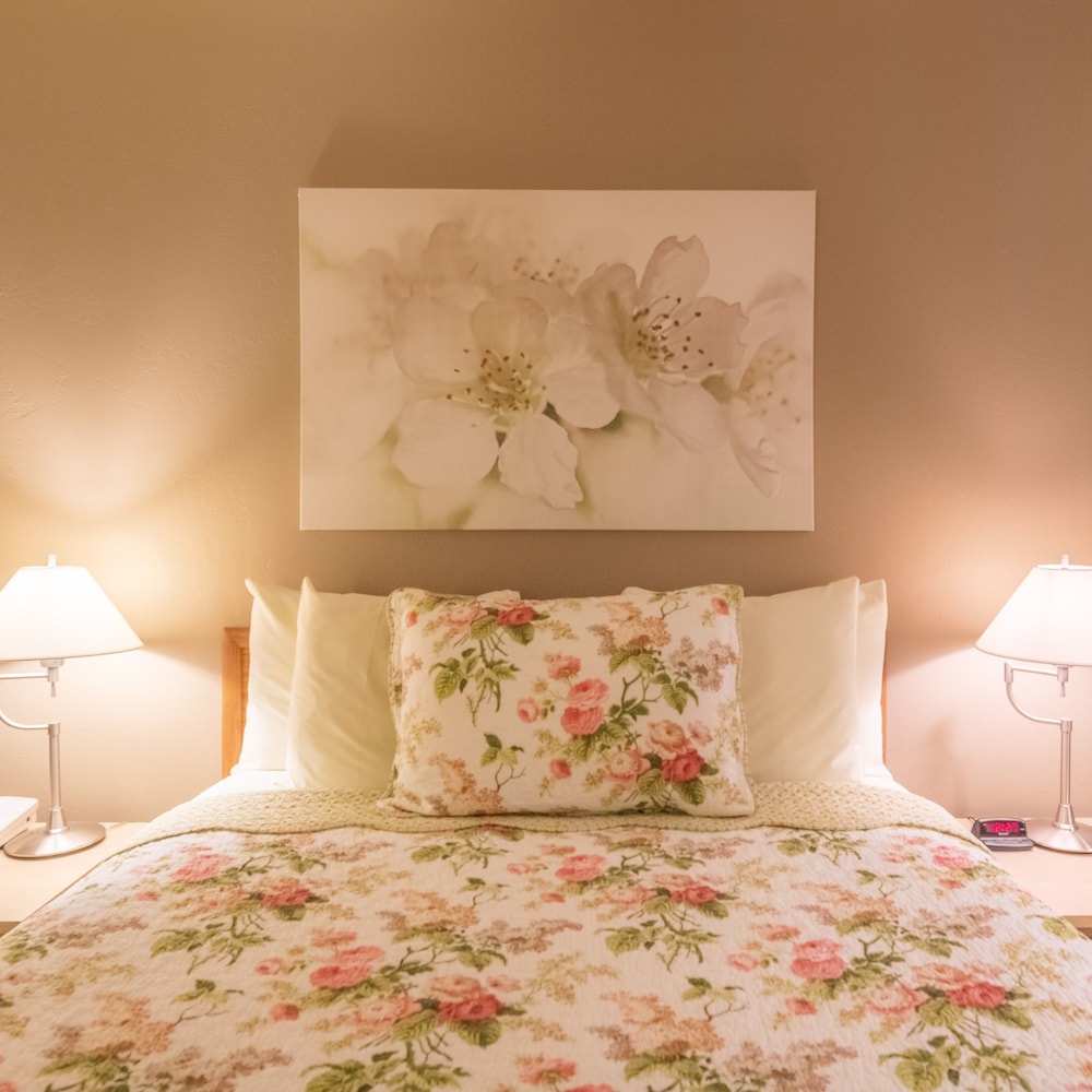 Standard Queen photo 3