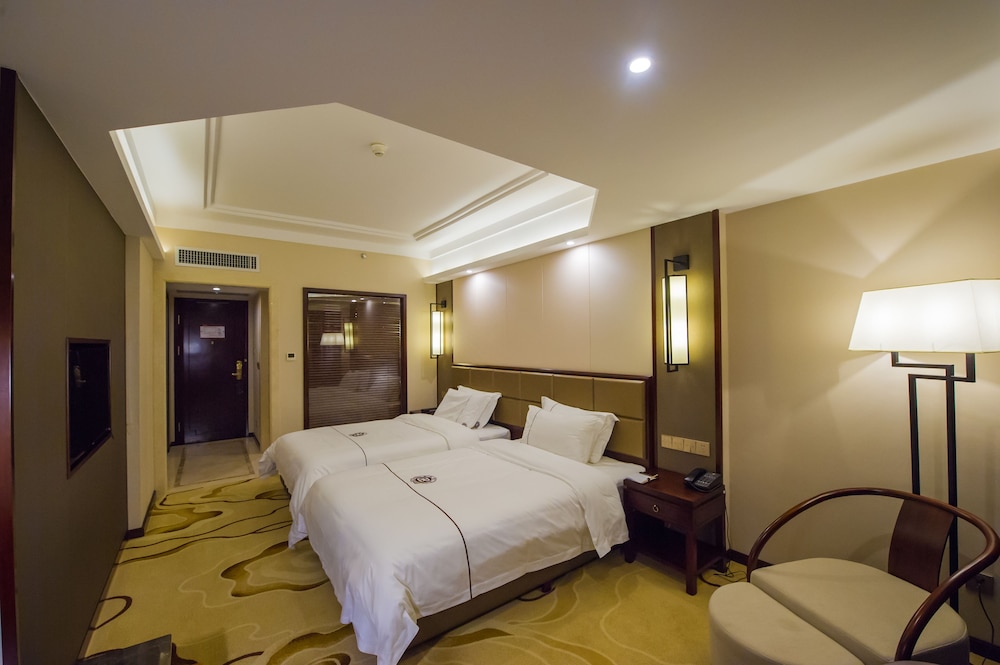 Standard Twin Room photo 2