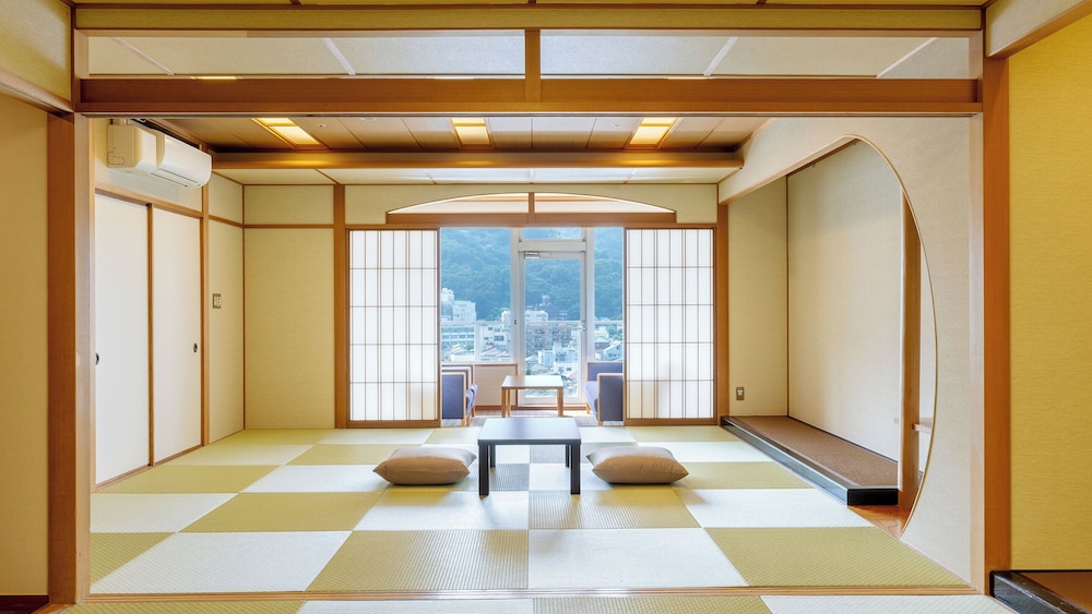 Suite Japanese-Western-Style-Room (Room954) - Indoor Bath - Non-Smoking - Photo 1