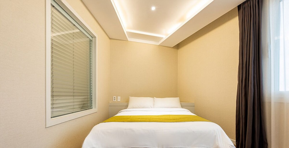 Standard Double Room - Photo 3