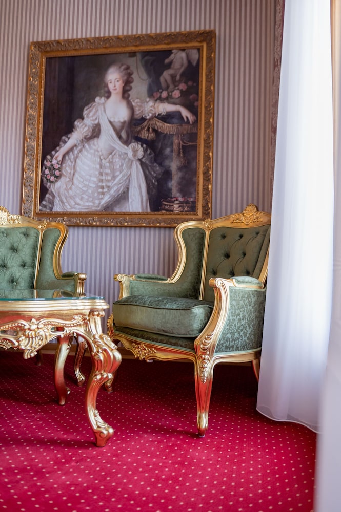 Executive Studio Suite - Photo 4