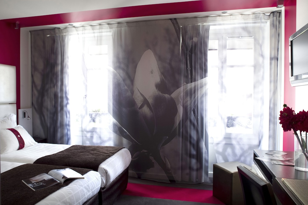 Superior Double or Twin Room photo 3