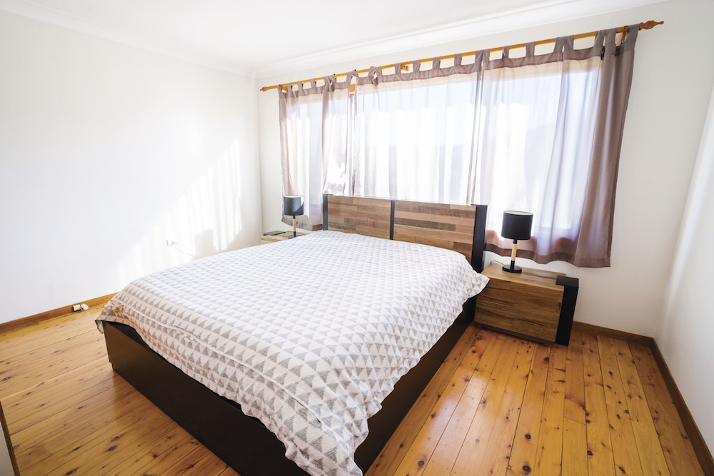 House, 3 Bedrooms photo 1
