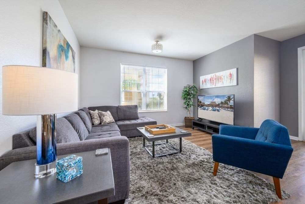 Condo, 3 Bedrooms