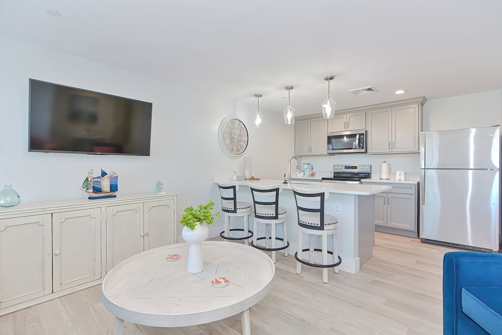 Elite Condo photo 3