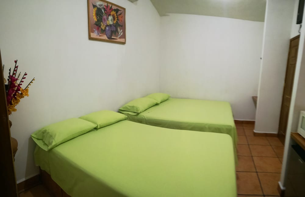 Room, Multiple Beds, Non Smoking (1 King Size Bed, 1 Double Bed)