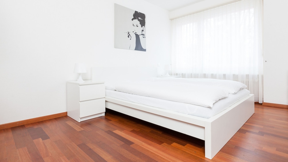 Apartment, Non Smoking photo 3