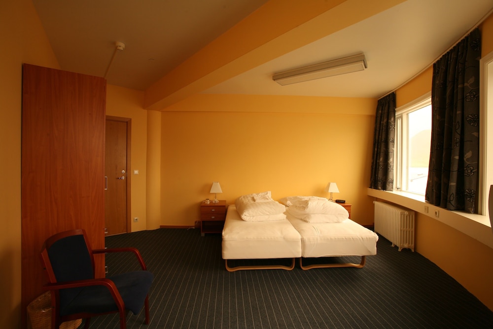 Double or Twin Room, Private Bathroom photo 1
