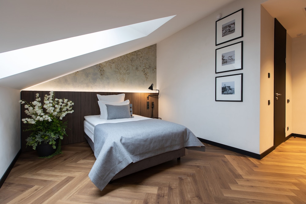 Single Room photo 3