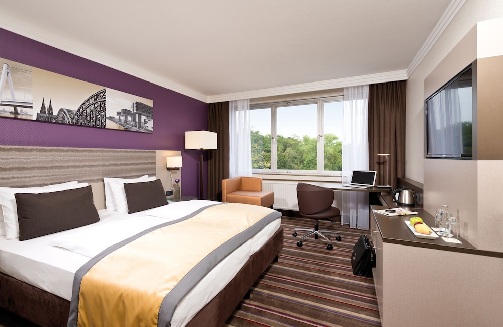 Deluxe Room - Photo 11
