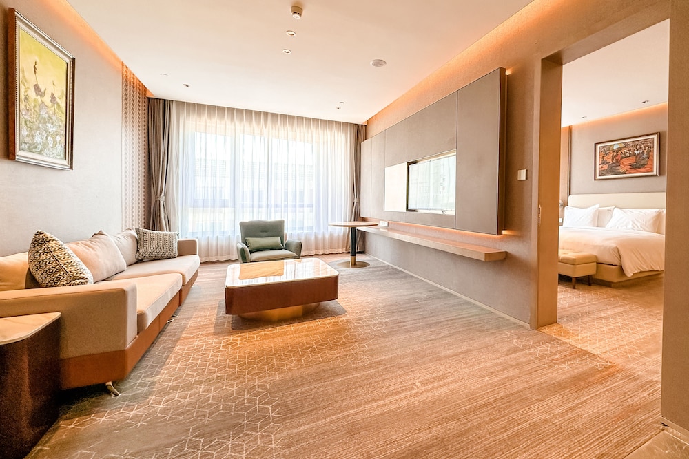 Junior Suite (Executive) - Photo 1