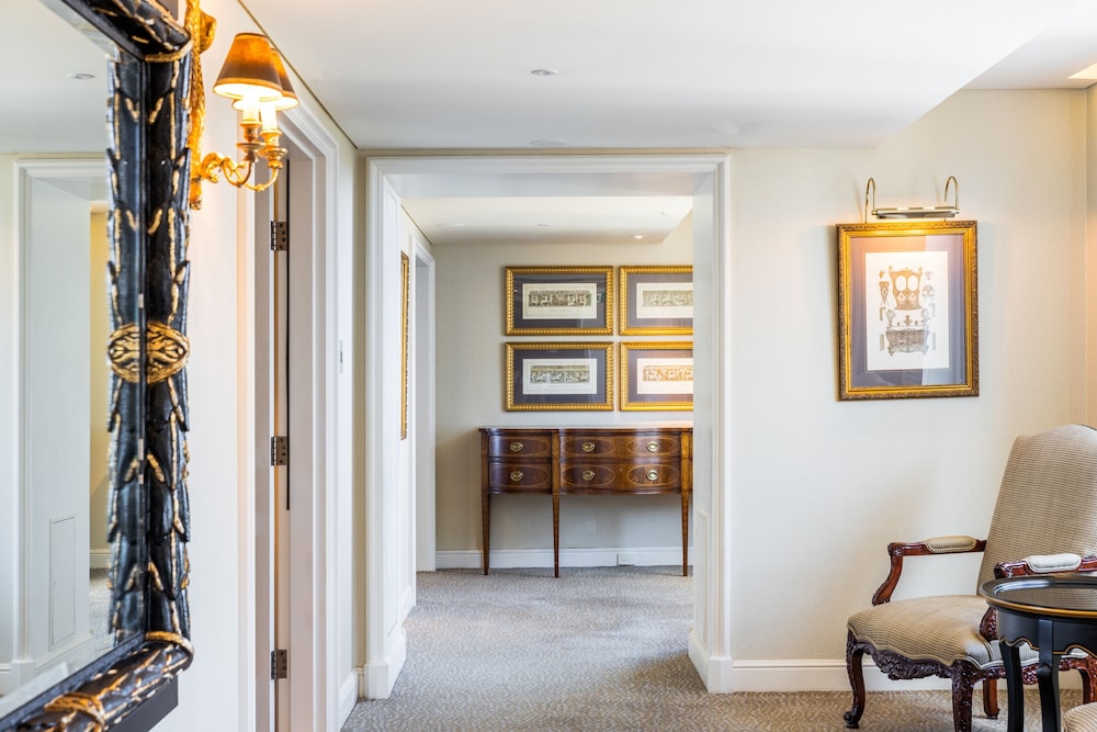 Stamford Suite - Photo 10