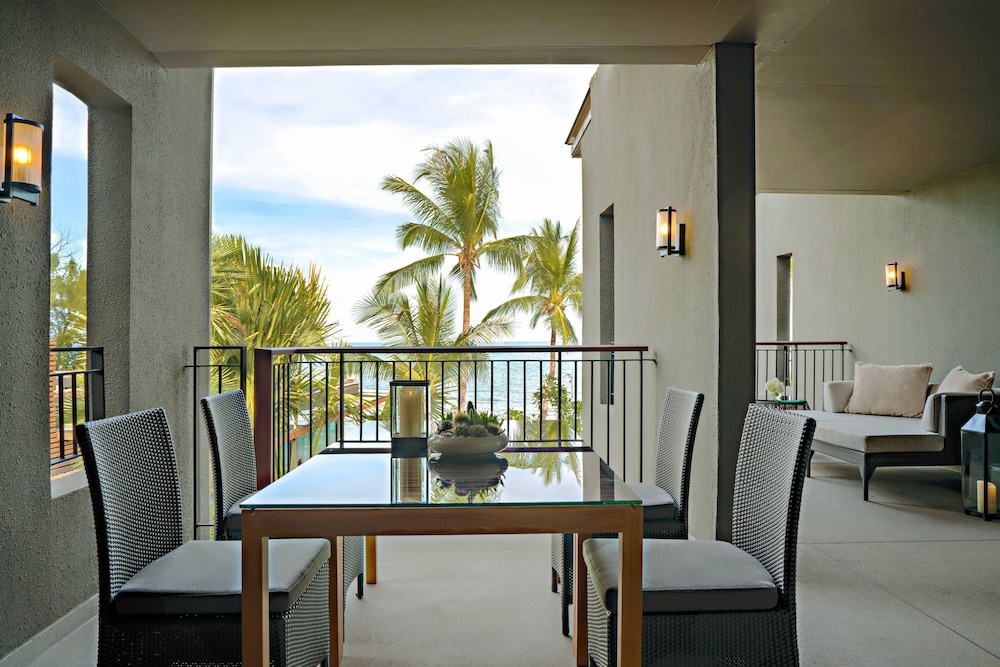 Suite, 1 Bedroom (Sea View) photo 2