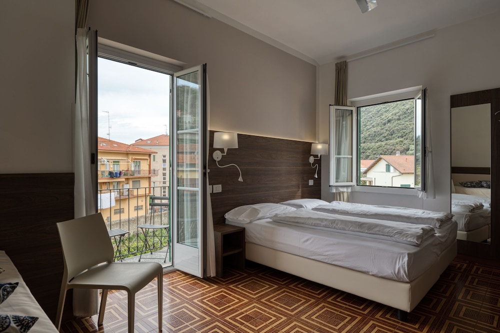 Superior Room, Balcony