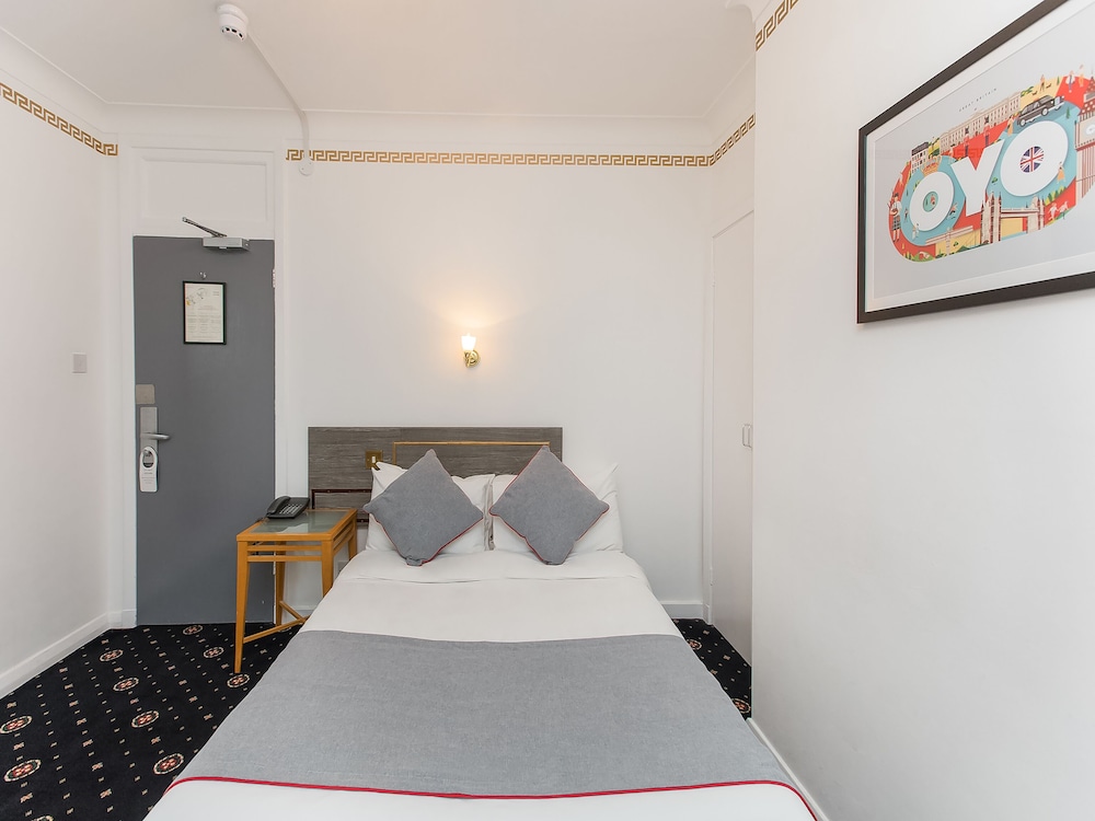 Compact Double Room with View photo 2