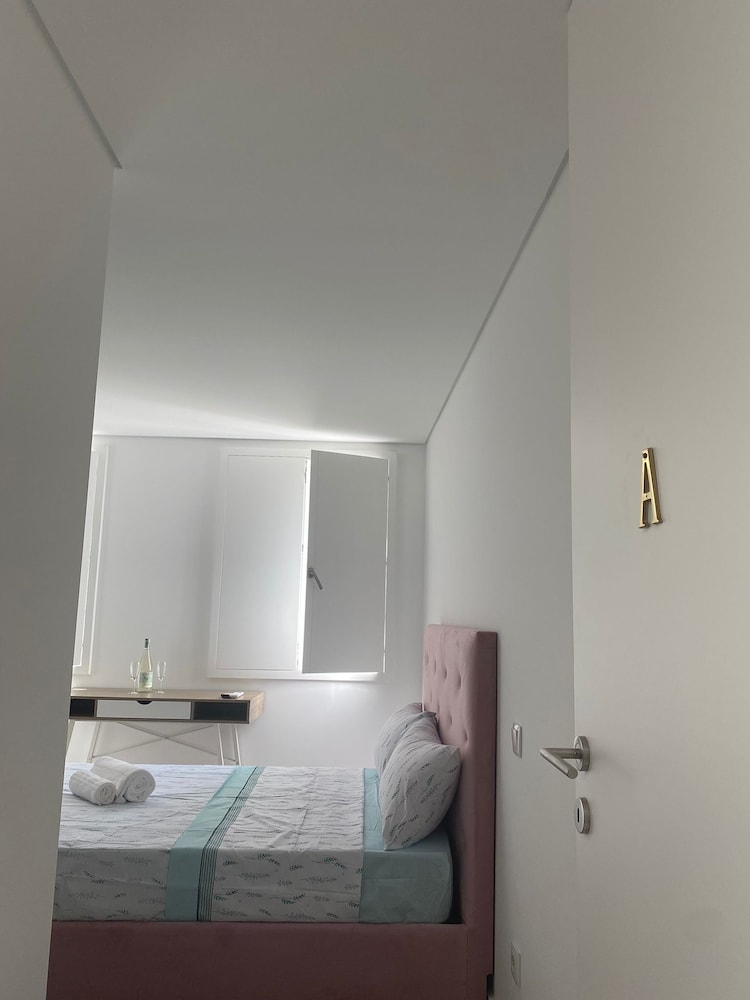 Comfort Suite, City View (SUITE A)