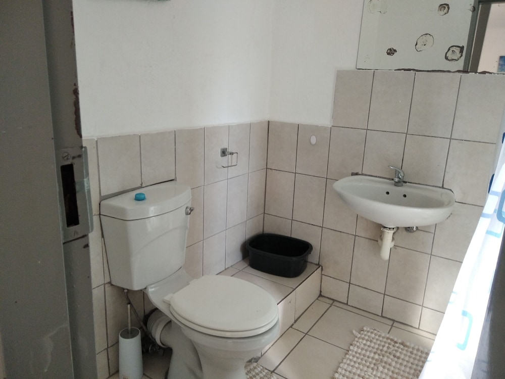 Basic Cottage, 1 Double Bed (Glad Tidings) photo 2