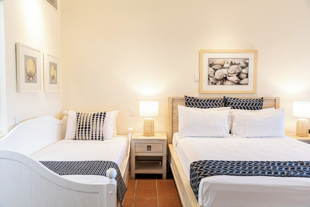 Sun Coast Haven Triple Share Room photo 2
