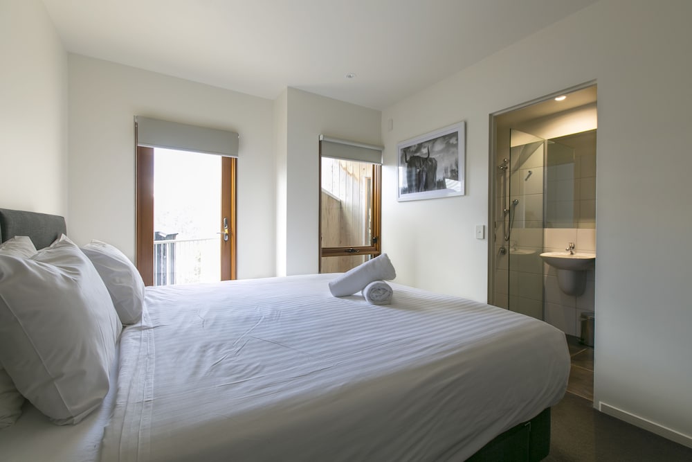 Two Bedroom 6 - Zali