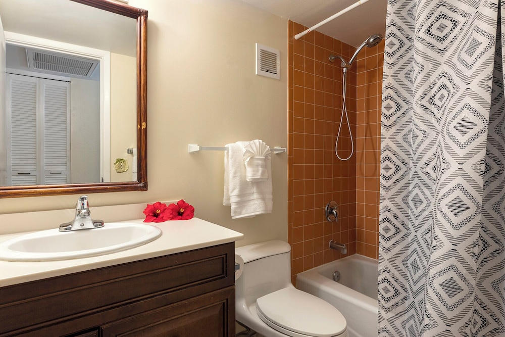 Condo, Multiple Beds, Lanai, Pool View (Honu Hale) photo 3