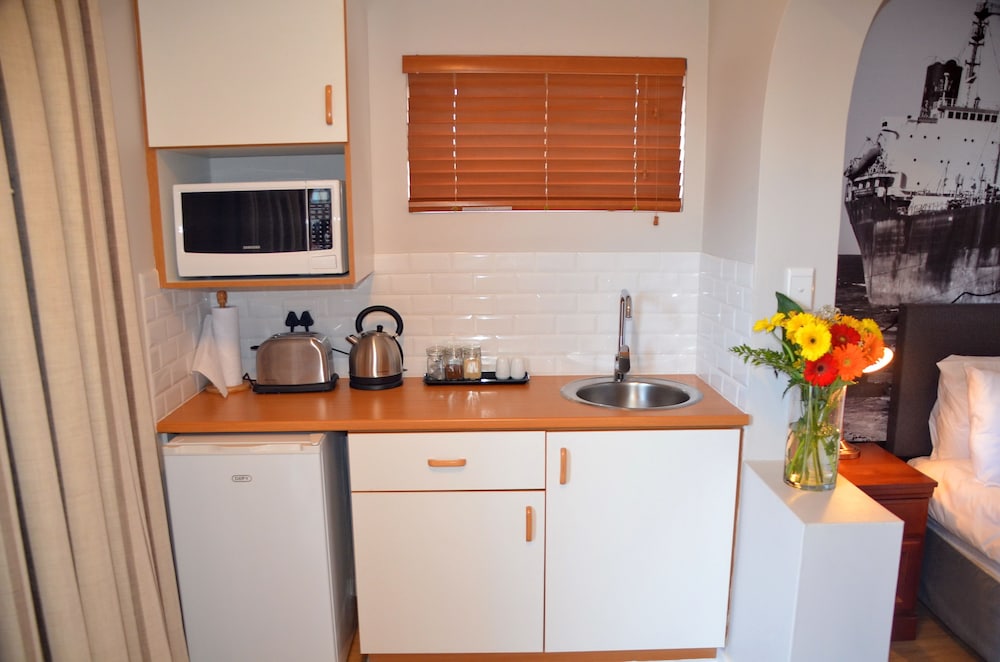 Standard Double Room, 1 Bedroom, Partial Sea View (Puma Room) photo 2