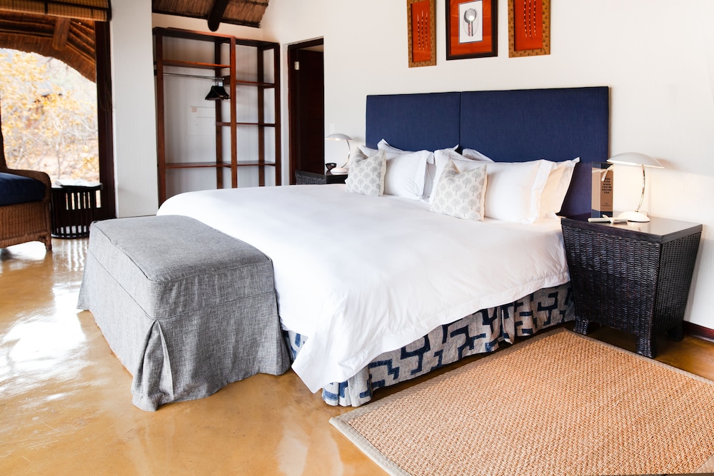 Luxury Suite, 1 Bedroom, Balcony, Valley View