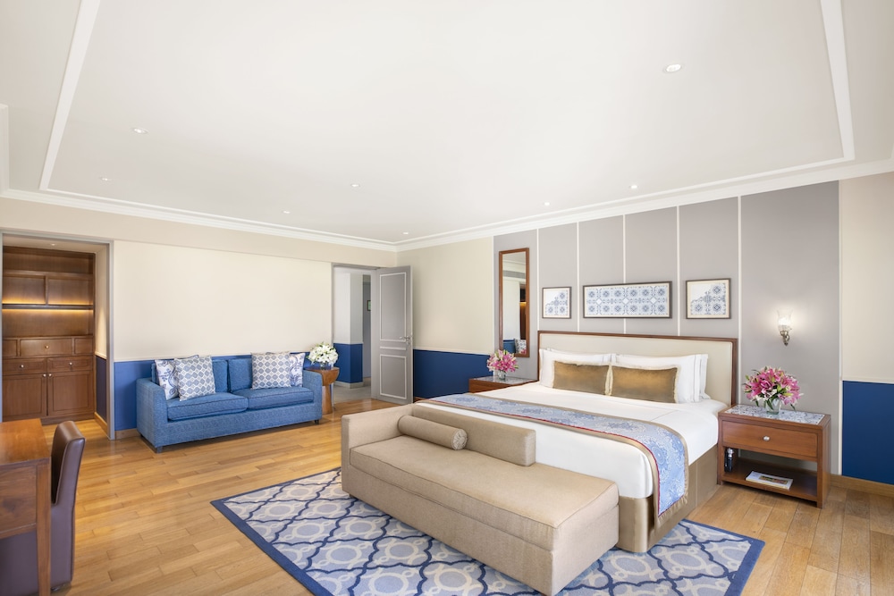 3 Bedroom Sea View Family Suite with Living Room (Interconnected) photo
