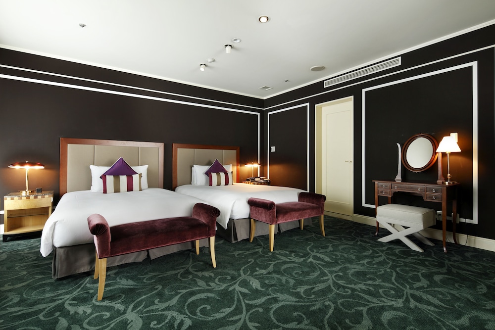 Junior Suite Twin Room, Club Lounge Access, 91 sqm, 2 Double Beds, Non Smoking photo 1
