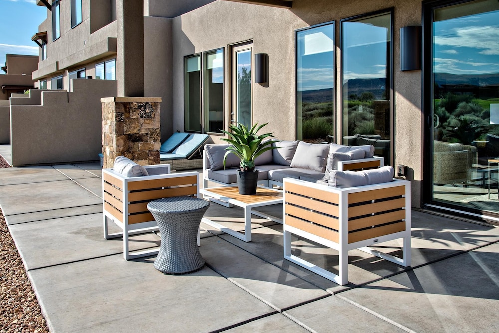 Townhome, Multiple Beds, Mountain View (Villa On The 18th) photo 2