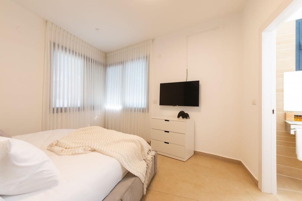 Villa photo 1