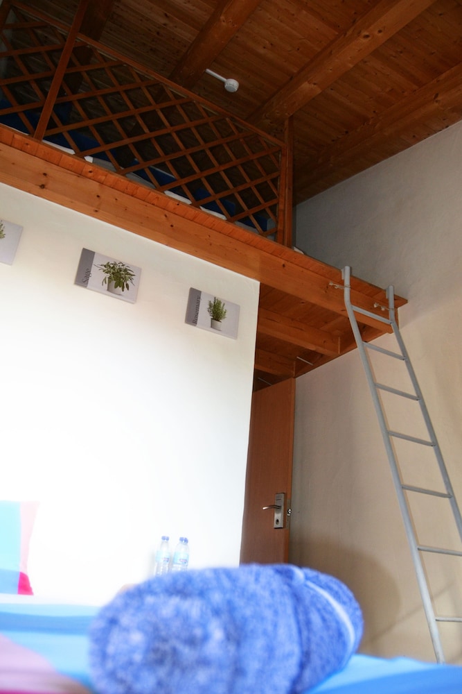 Triple Room - Photo 6