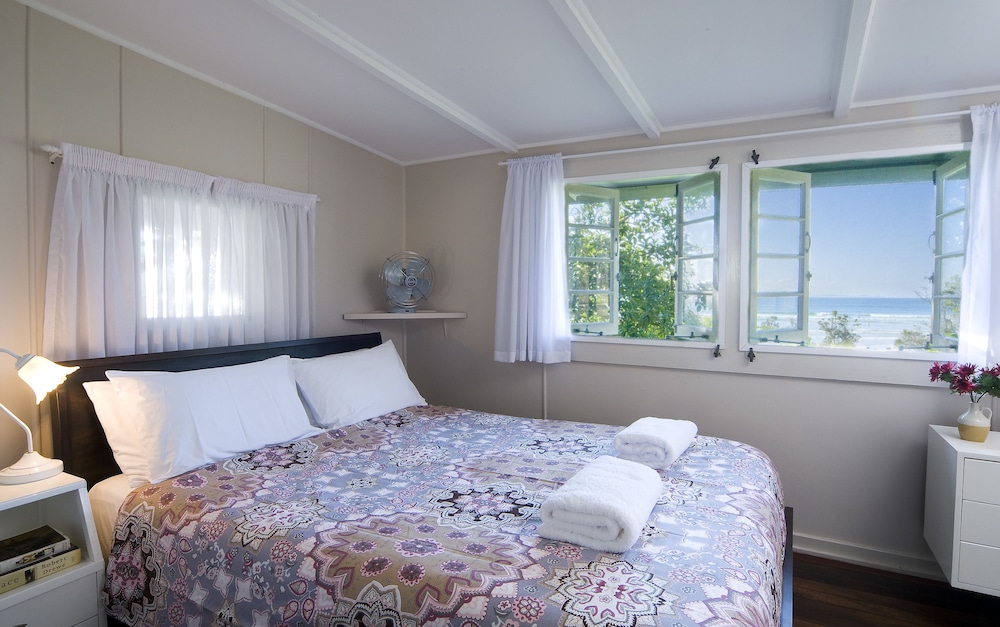 Cottage, 3 Bedrooms (Partridge Cottage and Geoffs Shed) photo 1