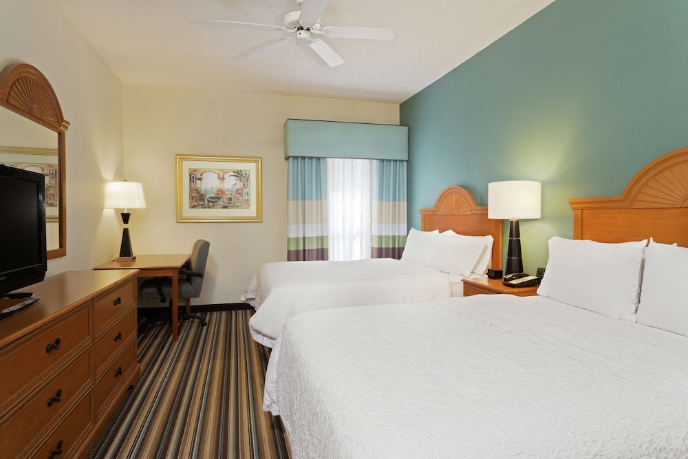 Standard Room, 2 Queen Beds - Photo 1