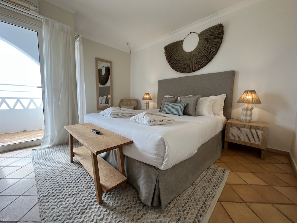 Premium Apartment, 2 Bedrooms - Photo 4