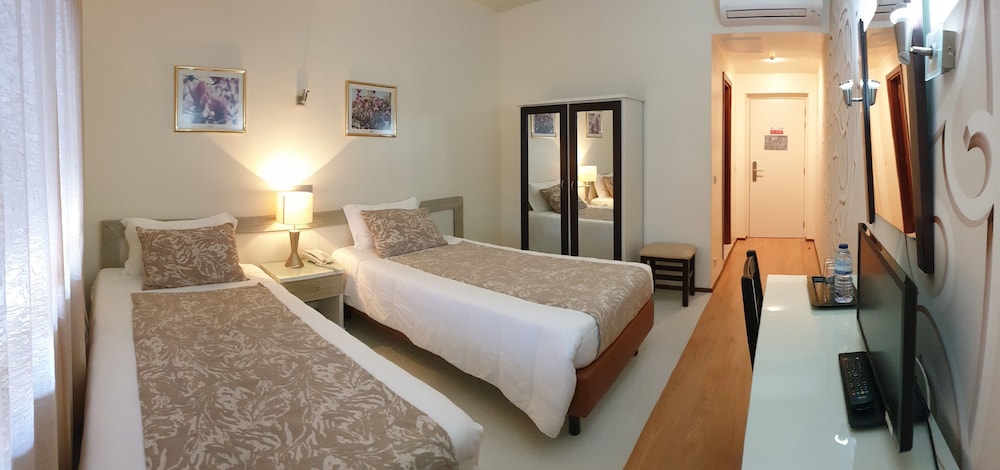 Single Room photo 1