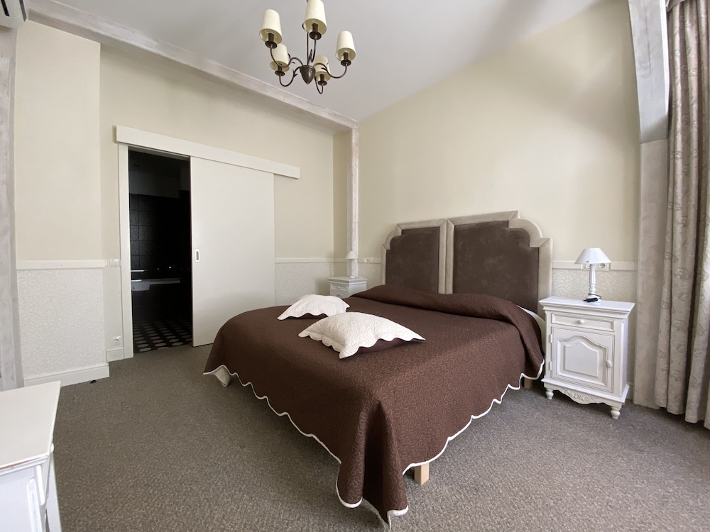 Standard Double Room - Photo 4