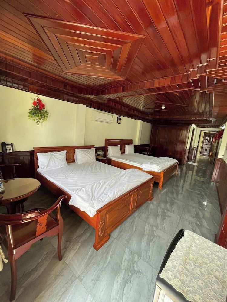 Deluxe Quadruple Room, Balcony, City View photo 3