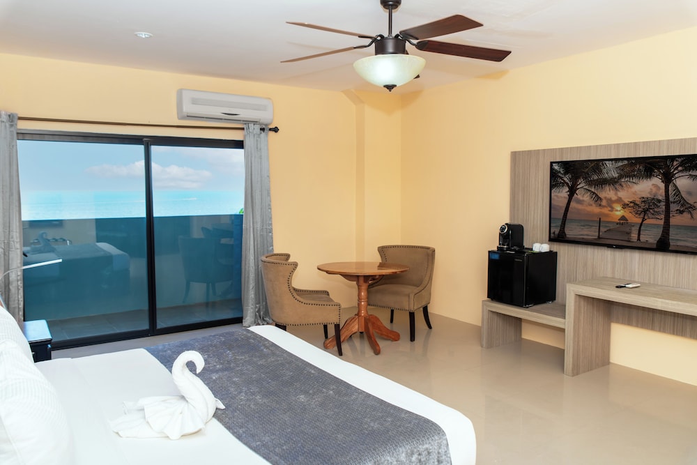 Deluxe Suite, Balcony, Sea View
