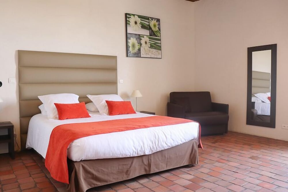 Traditional Apartment (Chambre Manoir) photo 2