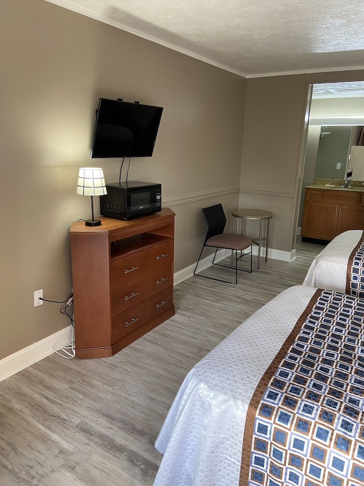 Standard Room, Multiple Beds photo 2