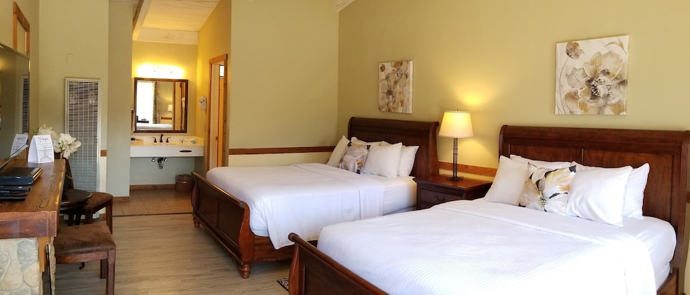 Traditional Double or Twin Room
