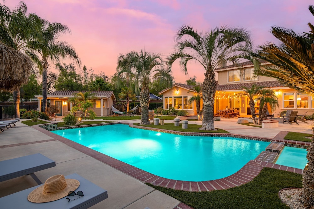 Villa photo 2