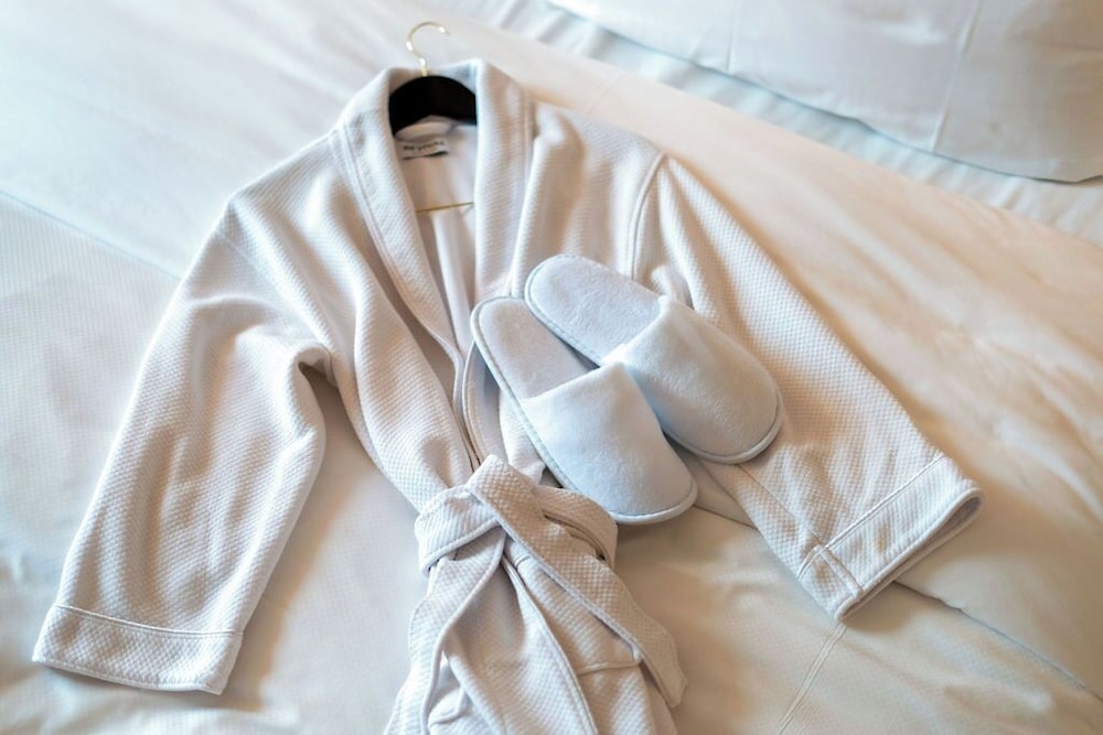 Deluxe Room, 2 Double Beds (City View Deluxe Double Double) - Photo 5