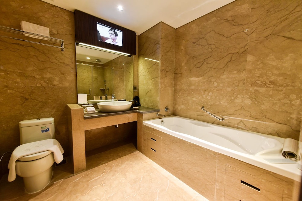Executive Suite photo 3