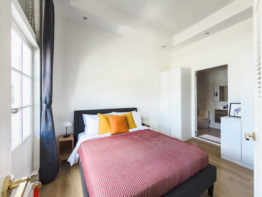 Apartment, 1 Queen Bed with Sofa bed, Balcony, City View photo 2